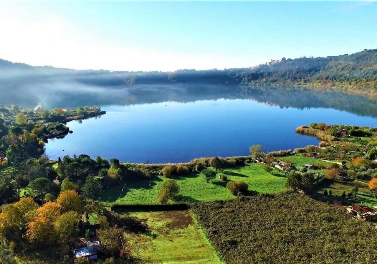 Апартаменты Relax Sul Lago Дженцано-ди-Рома Экстерьер фото